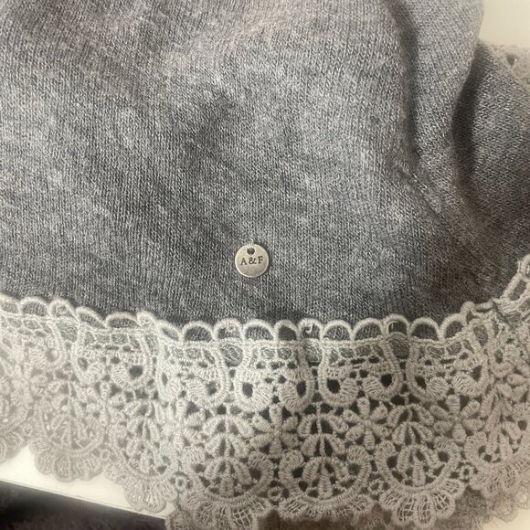 Abercrombie & Fitch Grey Racerback Lace Trim Crop Top Size XS Knit Y2K - Picture 4 of 6